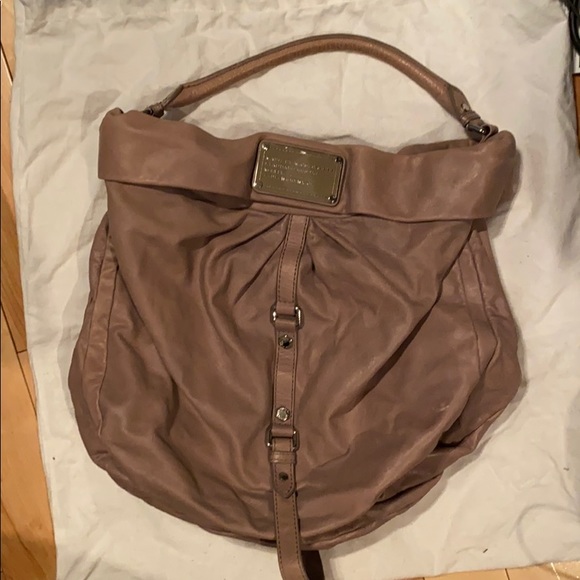 Marc by Marc Jacob’s large slouchy handbag - Picture 2 of 5